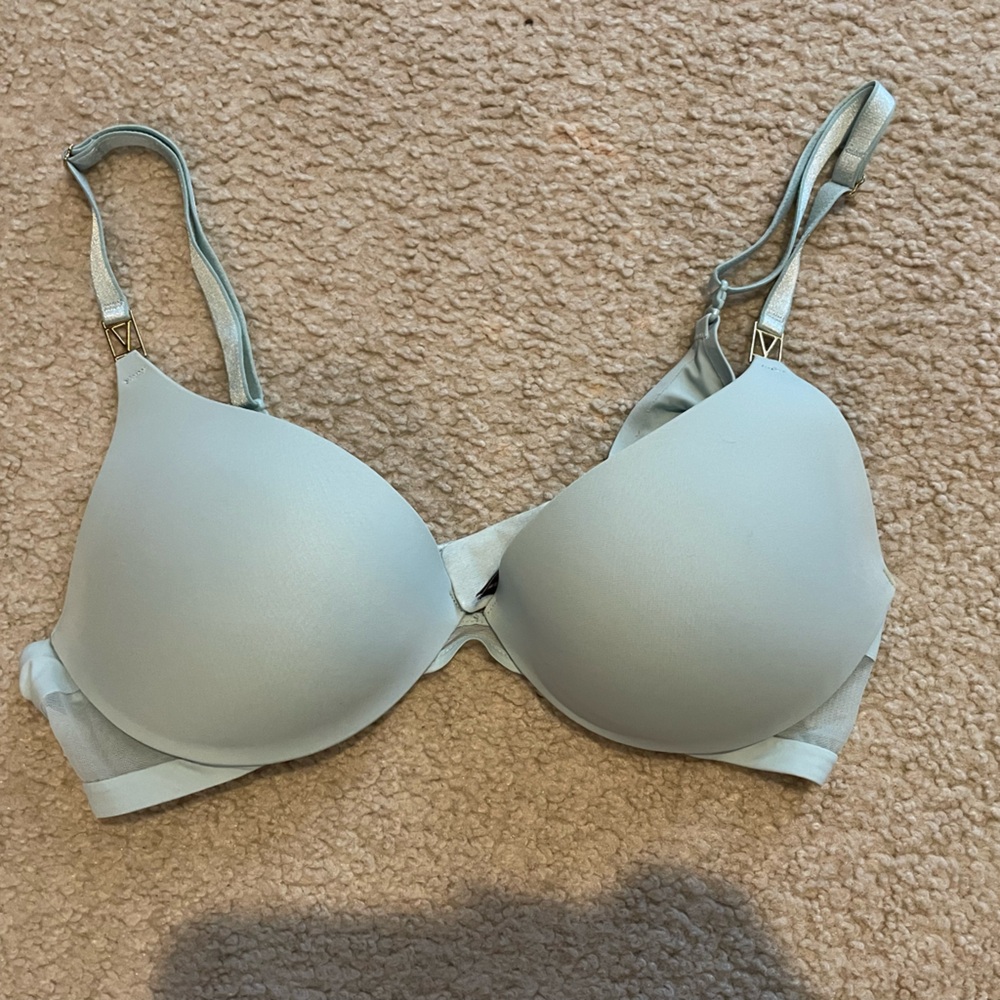 Victoria’s Secret bra
